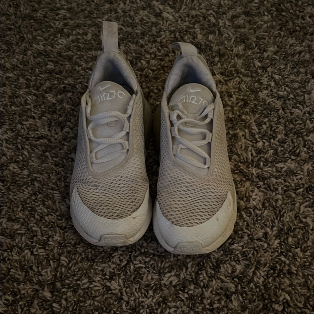 Nike Air Max 270 Light Gray Sneakers